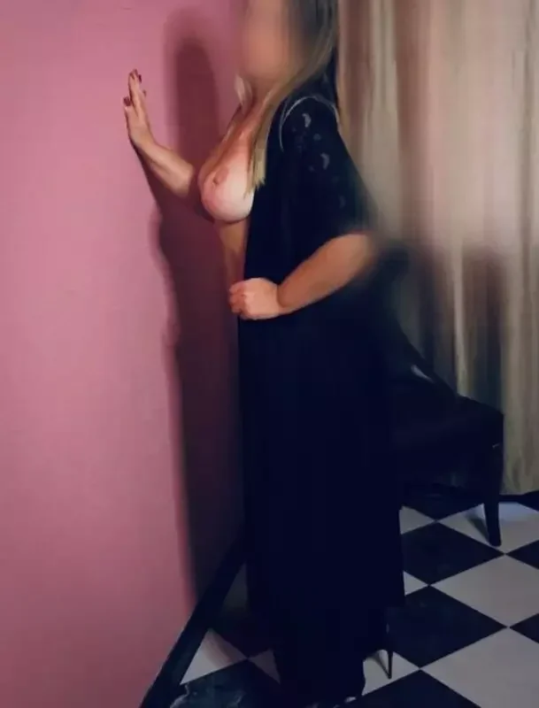 Лиза — массаж в Москве