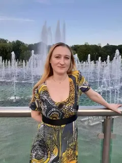 Нина — массаж Москве