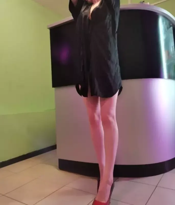 Яна — массаж в Москве